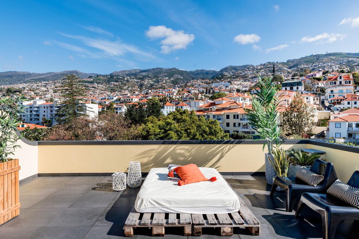 Top 1 AirBnb in Funchal - Hillside's Red Rooftops